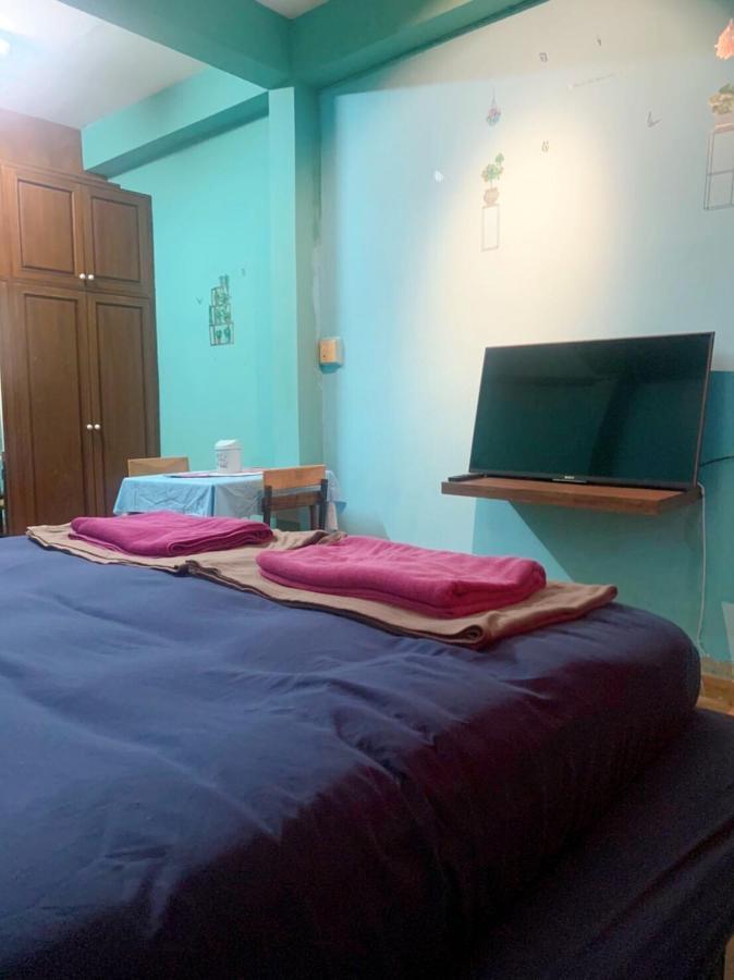 Ying Hostel Bangkok Exterior foto